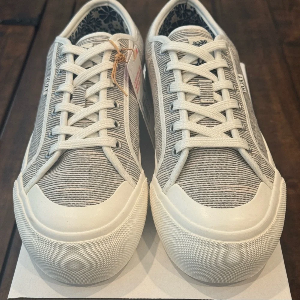 Roxy Cruizer Platform Sneaker
